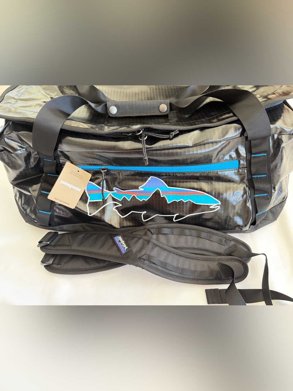 NWT Patagonia Black Hole Duffel Bag 55L Backpack #49342 Black Fitz Trout Fish